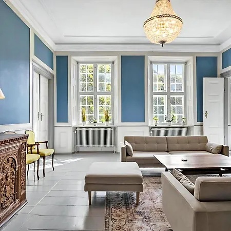 Feriehus Manor With Soul Between Forest And On Funen Ullerslev