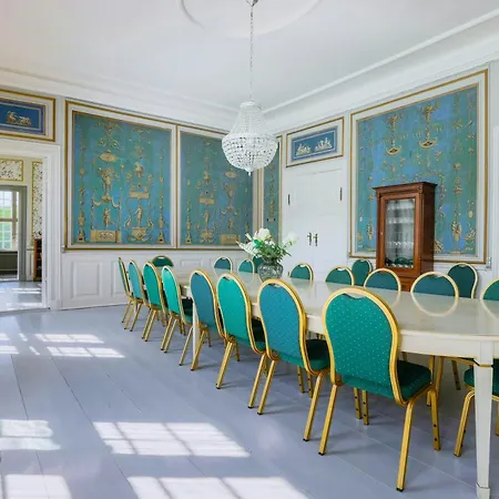 Manor With Soul Between Forest And On Funen Feriehus