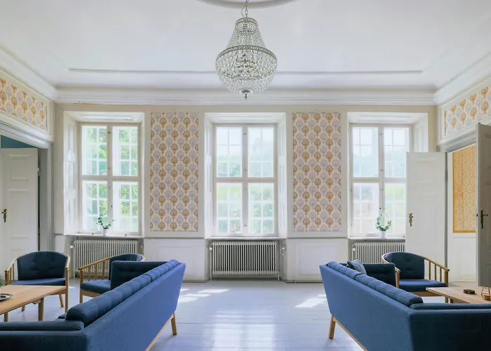 Feriehus Manor With Soul Between Forest And On Funen