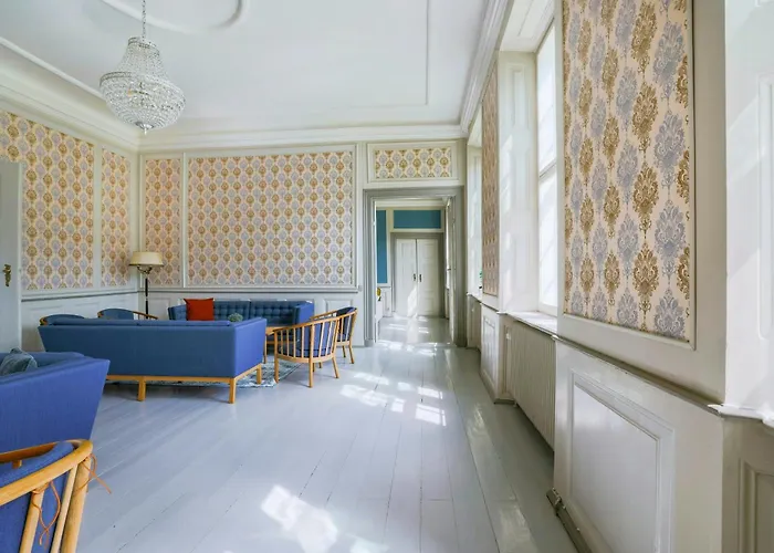 Manor With Soul Between Forest And On Funen * Ullerslev