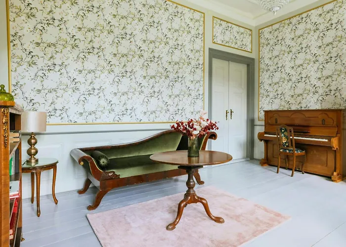 Feriehus Manor With Soul Between Forest And On Funen Ullerslev