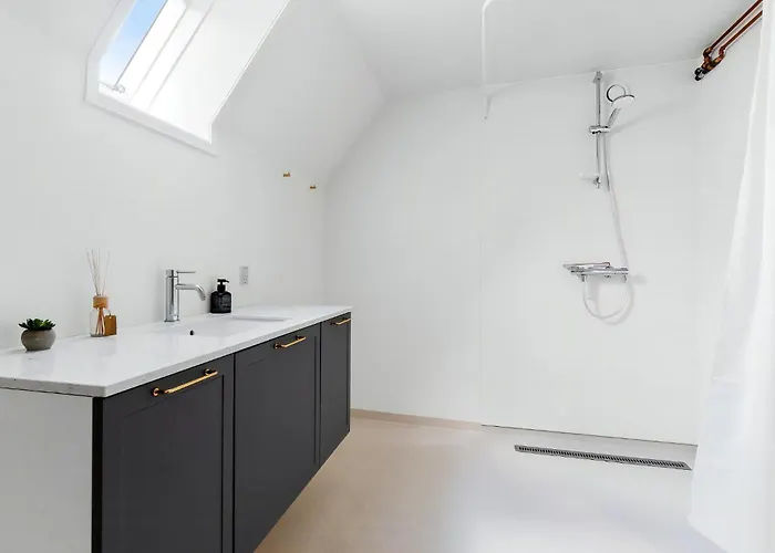 Feriehus Manor With Soul Between Forest And On Funen Ullerslev