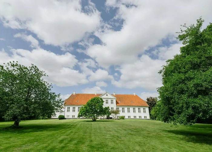 Manor With Soul Between Forest And On Funen Ullerslev